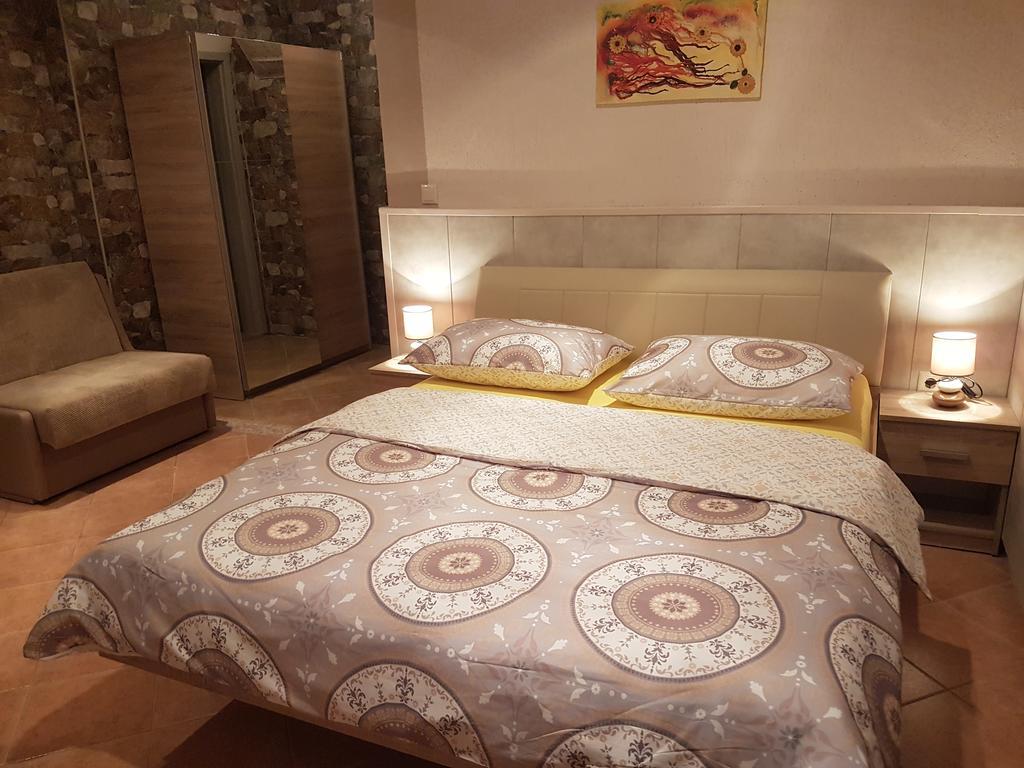 Apartament Maletic *
