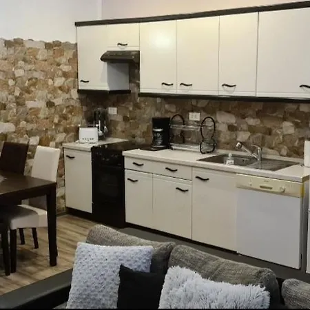 Apartments Maletic Pula Exterior photo