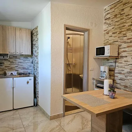 Apartments Maletic Pula Exterior photo